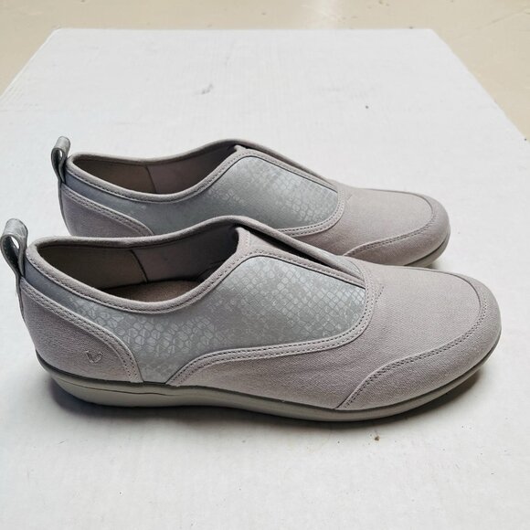 Vionic Shoes Slip On Sneakers Magnolia Denver Light Grey Womens 10 Orthotic - Picture 1 of 9